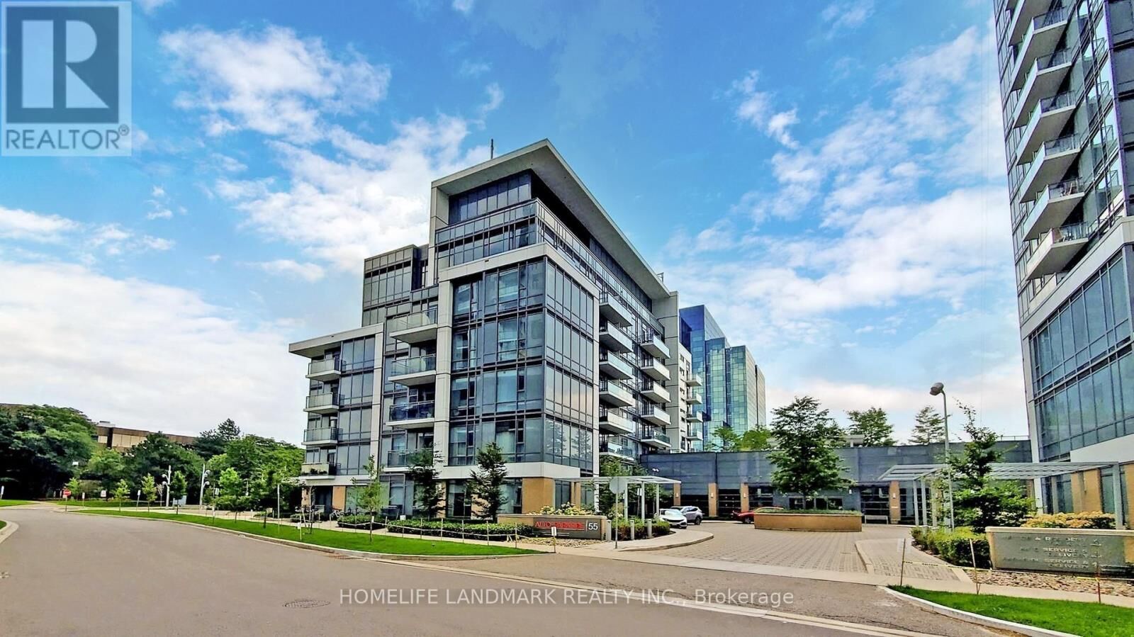 Property Photo:  55 Ann O'Reilly Road 4209  ON M2J 0E1 