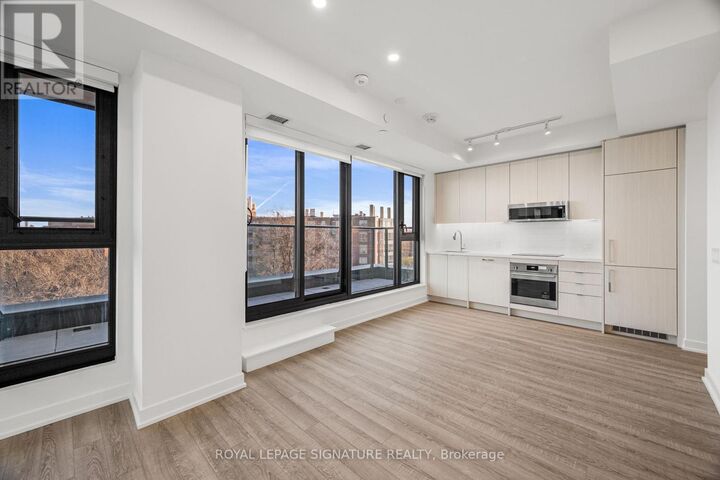 Property Photo:  250 Lawrence Avenue West 609  ON M5M 1B2 