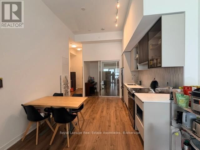 Property Photo:  405 Dundas Street West 114  ON L6M 4P9 