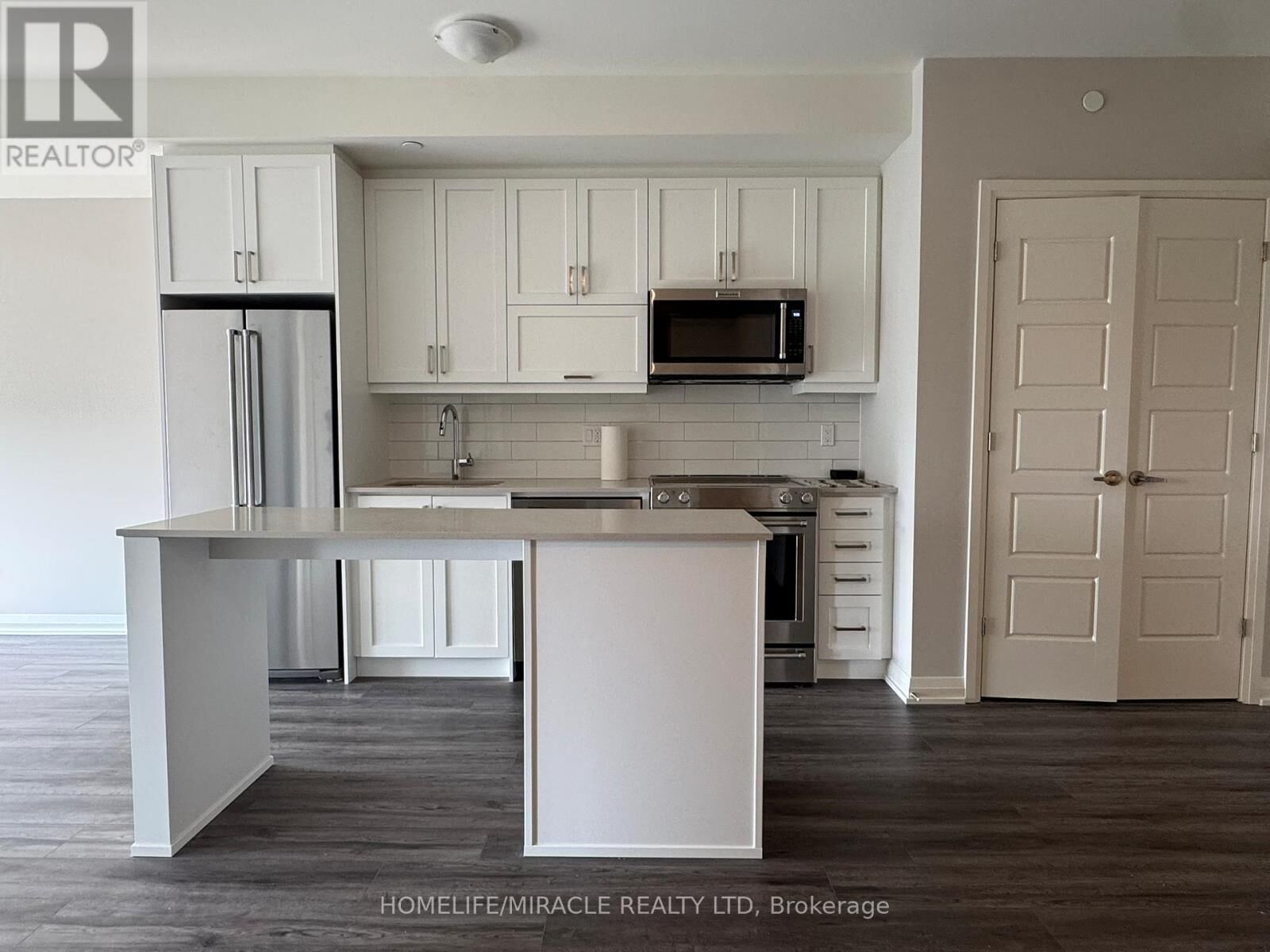 Property Photo:  3006 William Cutmore Boulevard 414  ON L6H 8A4 