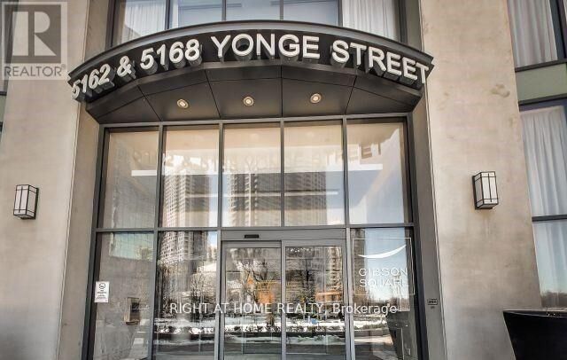Property Photo: 5162 Yonge Street North 1111 ON M2N 0E9