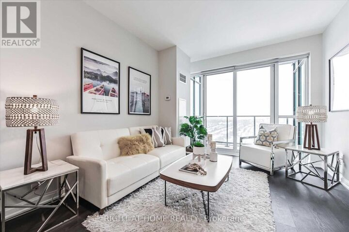 Property Photo:  11 Bogert Avenue 2305  ON M2N 0H4 