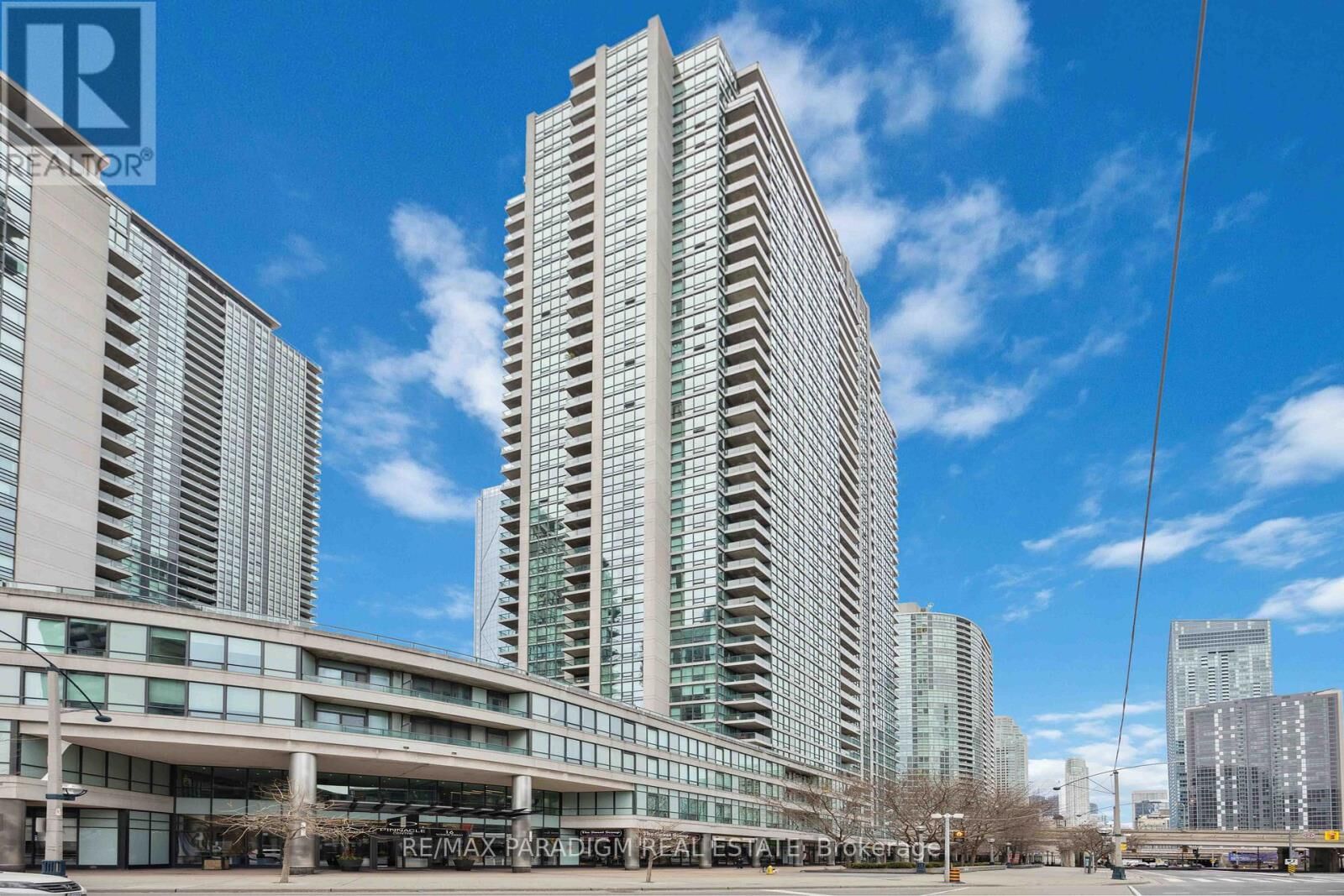 Property Photo:  12 Yonge Street 2403  ON M5E 1Z9 