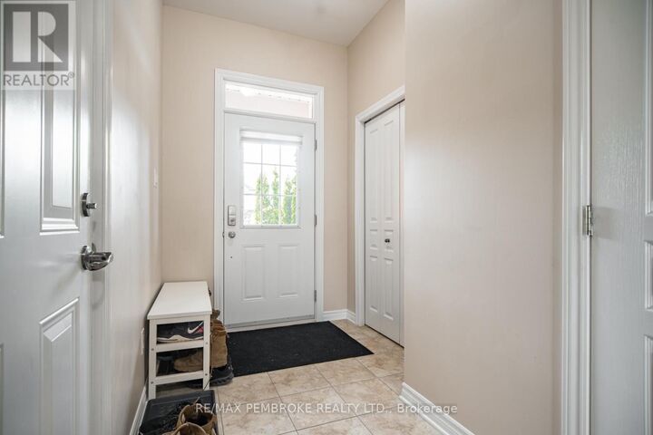 Property Photo: 15 McNamara Street ON K8H 0C4