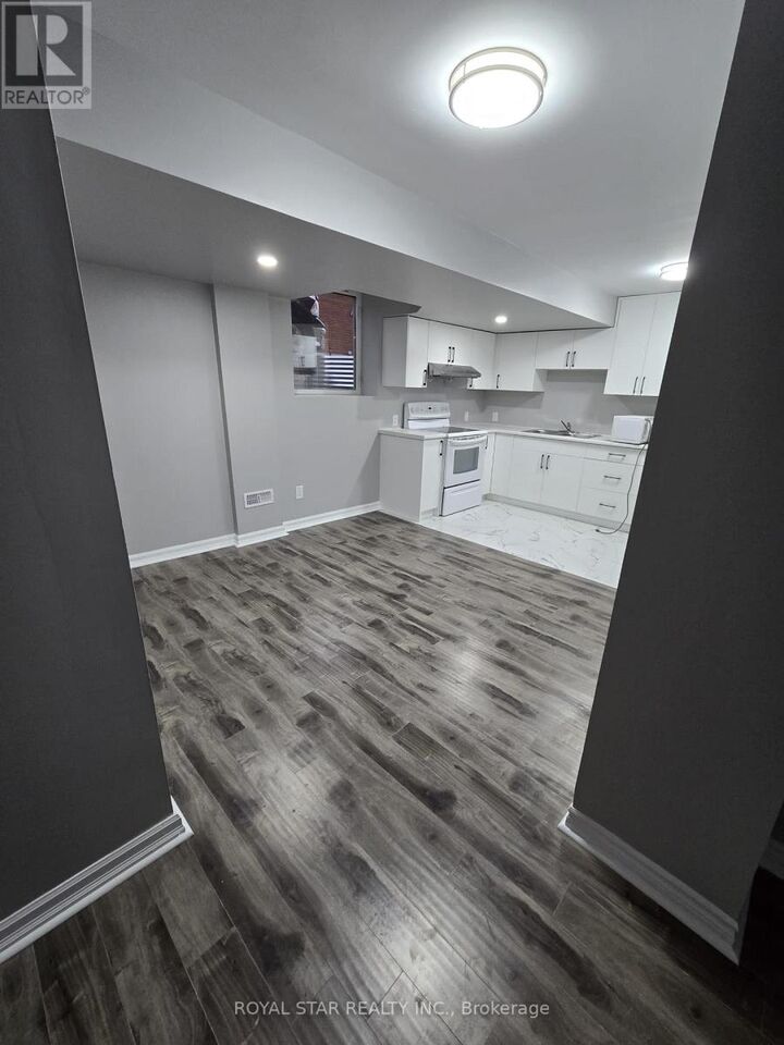 Property Photo: 83 Irving Place Bsmt Room ON N5V 2H6