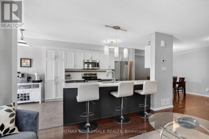Property Photo:  1621 Westhall Way  ON K2M 0G7 
