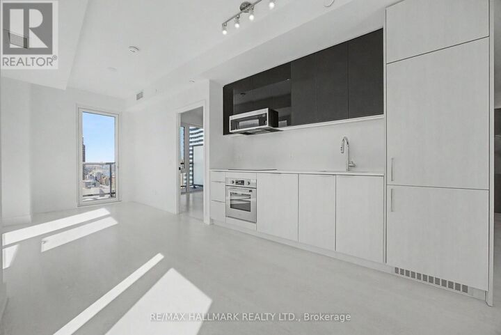 Property Photo:  308 Jarvis Street 2703  ON M5B 0E3 
