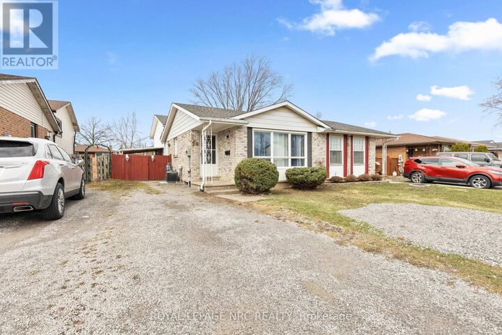 Property Photo:  20 Canterbury Drive  ON L2P 3M7 