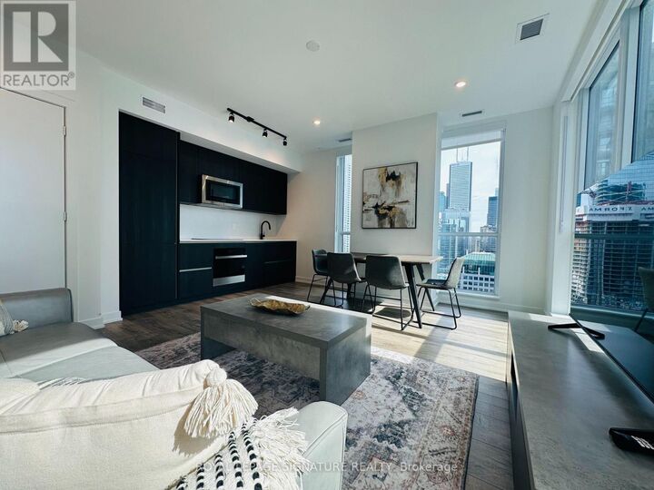 Property Photo: 327 King Street West 2602 ON M5V 0W7