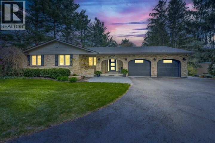 Property Photo: 1741 Lakeshore Road ON N7X 1C1