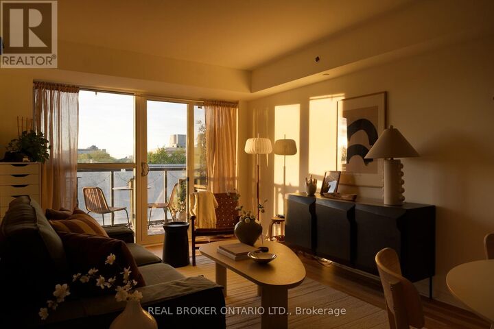 Property Photo:  35 Saranac Boulevard 510  ON M6A 2G4 