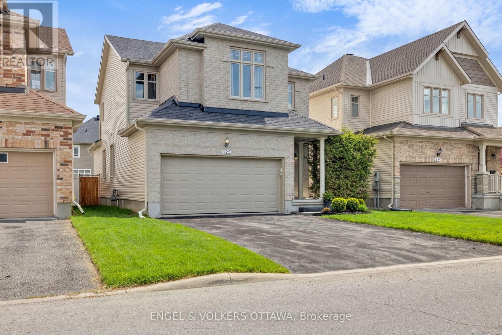 Property Photo: 425 Cooks Mill Crescent ON K1V 2M9