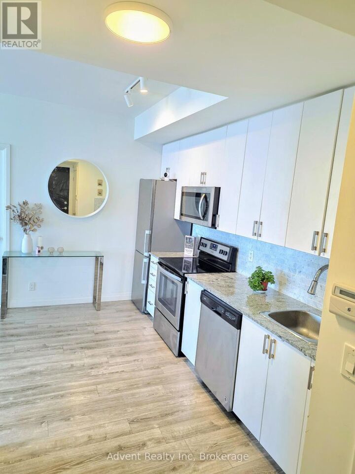 Property Photo:  22 East Haven Drive 1113  ON M1M 1N1 