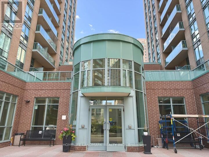 Property Photo:  22 Olive Avenue 2208  ON M2N 7G6 
