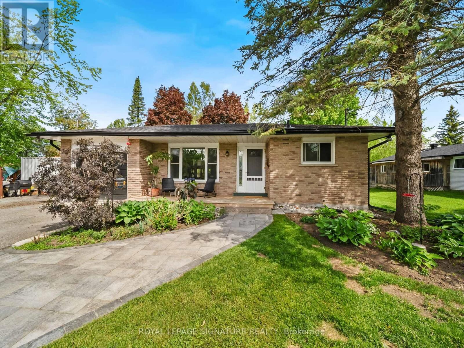 Property Photo: 12 Easy Street ON L0E 1N0