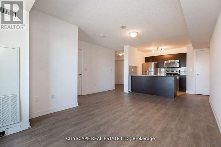 Property Photo:  1410 Dupont Street 1910  ON M6H 2B1 