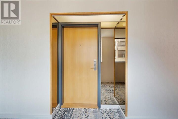 Property Photo:  80 Front Street East 424  ON M5E 1T4 