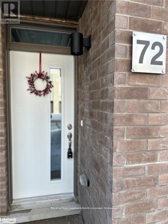 Property Photo: 72 Winters Crescent ON L9Y 5T1