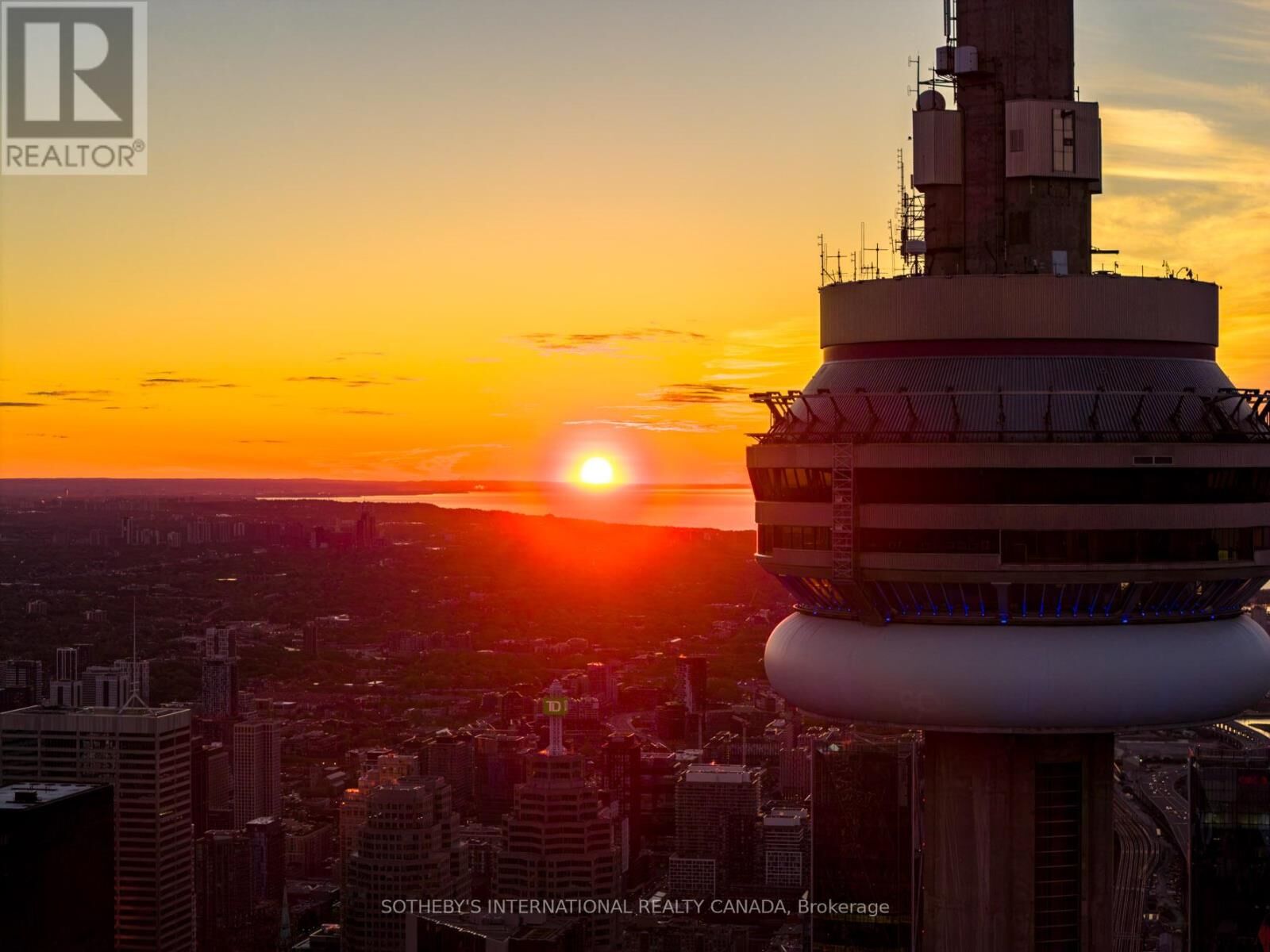 Property Photo: 183 Wellington Street West 4301 ON M5V 0A1