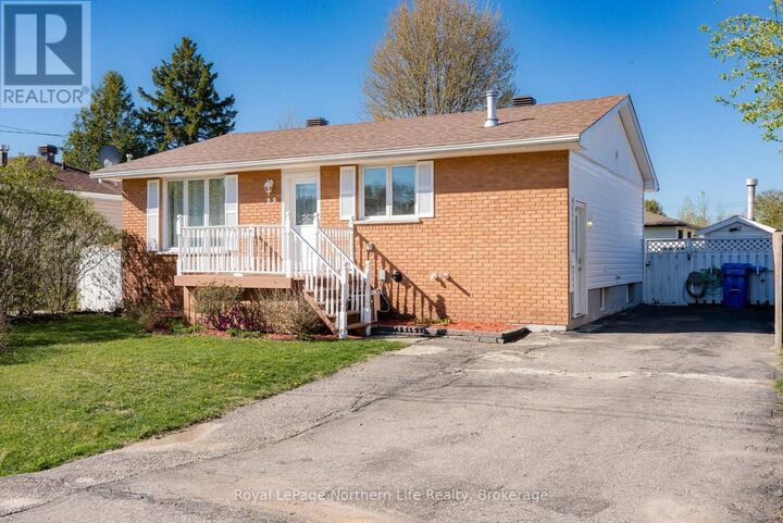 Property Photo:  99 Strathcona Drive  ON P1A 2N5 