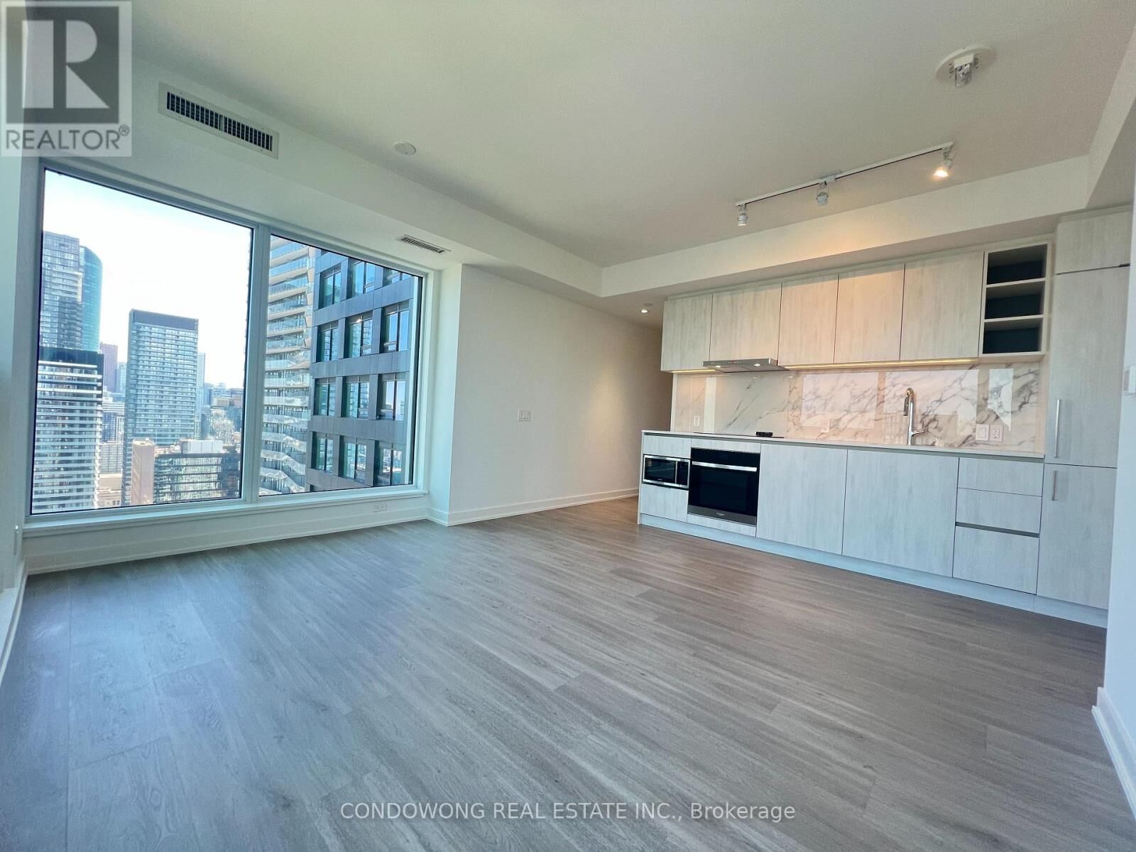 Property Photo:  8 Wellesley Street West 4109  ON M4Y 0J5 