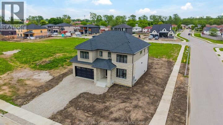 Property Photo:  3698 Farrow Avenue  ON N8N 1M2 