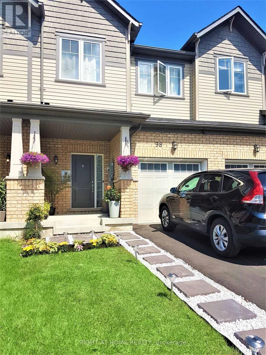 Property Photo:  98 Nearco Gate  ON L1L 0J5 