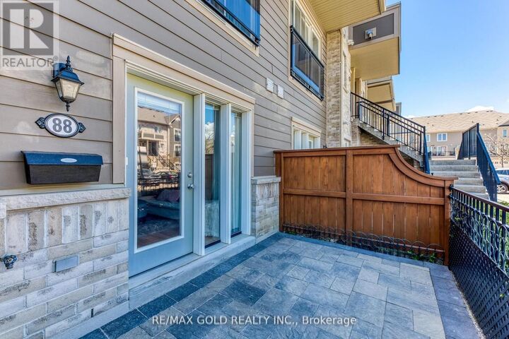 Property Photo:  60 Fairwood Circle 88  ON L6R 0Y6 