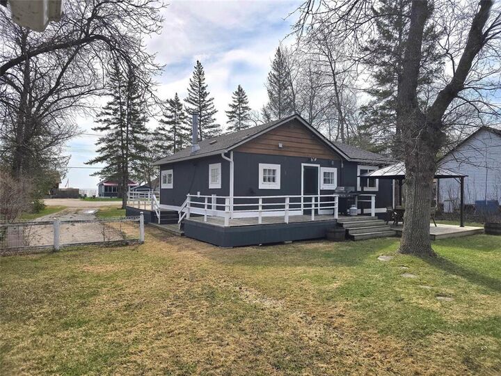 Property Photo:  198 Gimli Road  MB R0C 2B0 
