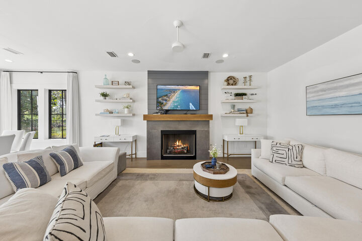 Property Photo: 186 Bramble Street FL 32459