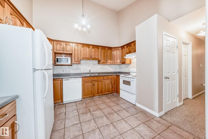 Property Photo:  9825 156 Street NW  AB T5P 2P2 