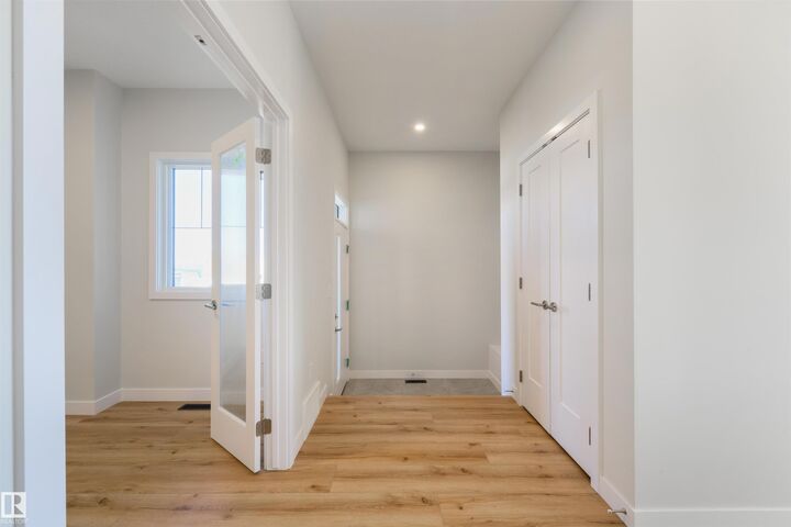 Property Photo:  1443 Osprey Crest NW  AB T5S 0H7 