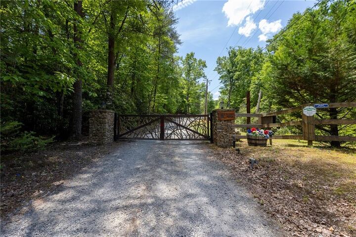 Property Photo:  174 Chestnut Ridge  GA 30513 