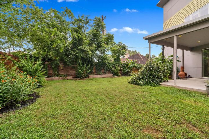 Property Photo:  1310 Du Lock Ln Lane  TX 77055 