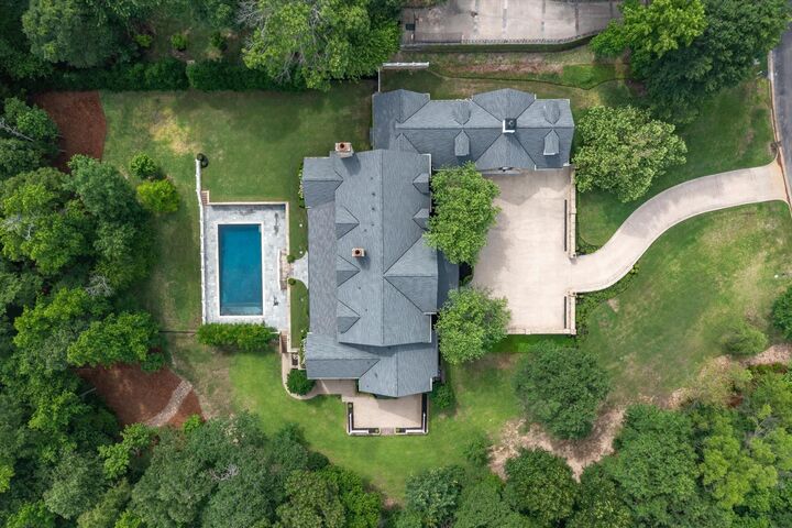 Property Photo: 1920 Stonegate Boulevard TX 75703