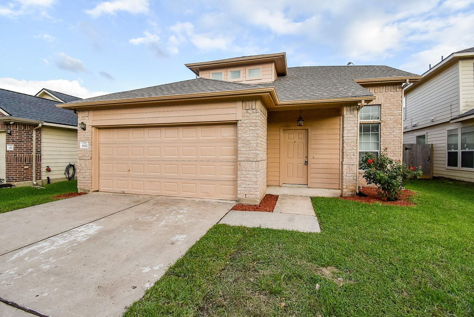 Property Photo:  19327 Poppy Grove Lane  TX 77433 