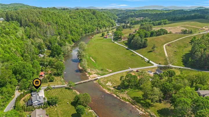 Property Photo:  1781 Clifton Road  NC 28617 