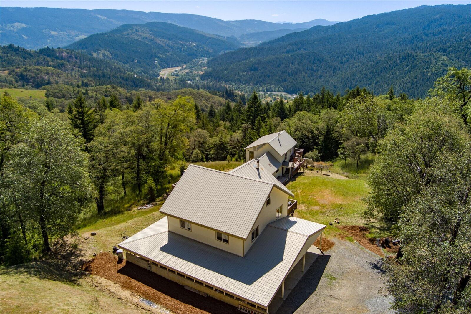 Property Photo:  101 Gasline Road  CA 95526 