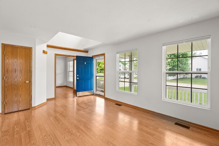 Property Photo:  409 NW 19th Street  IA 50023 