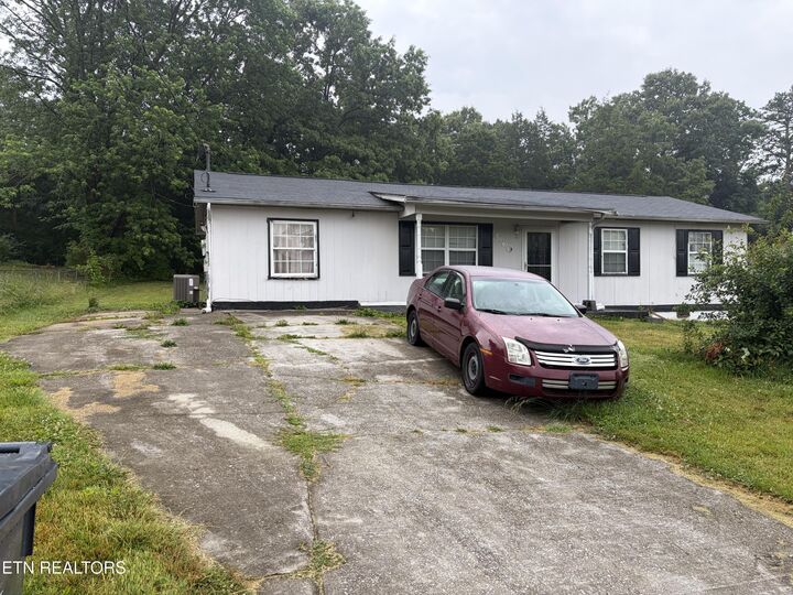 Property Photo:  4100 Deer Run Drive  TN 37912 