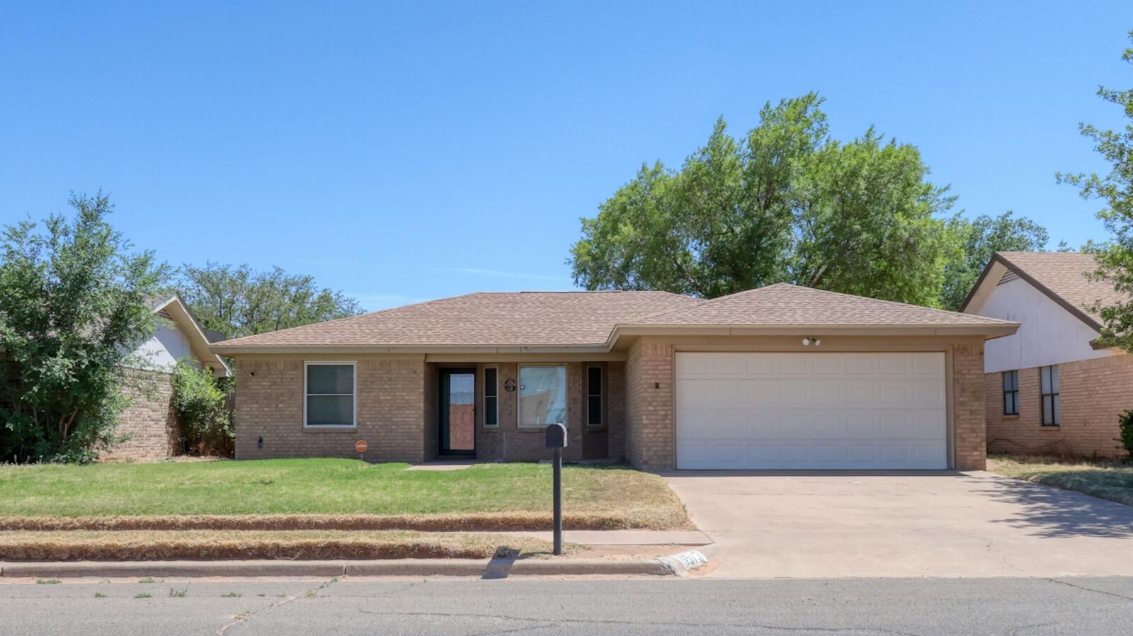Property Photo: 5513 Auburn Street TX 79416
