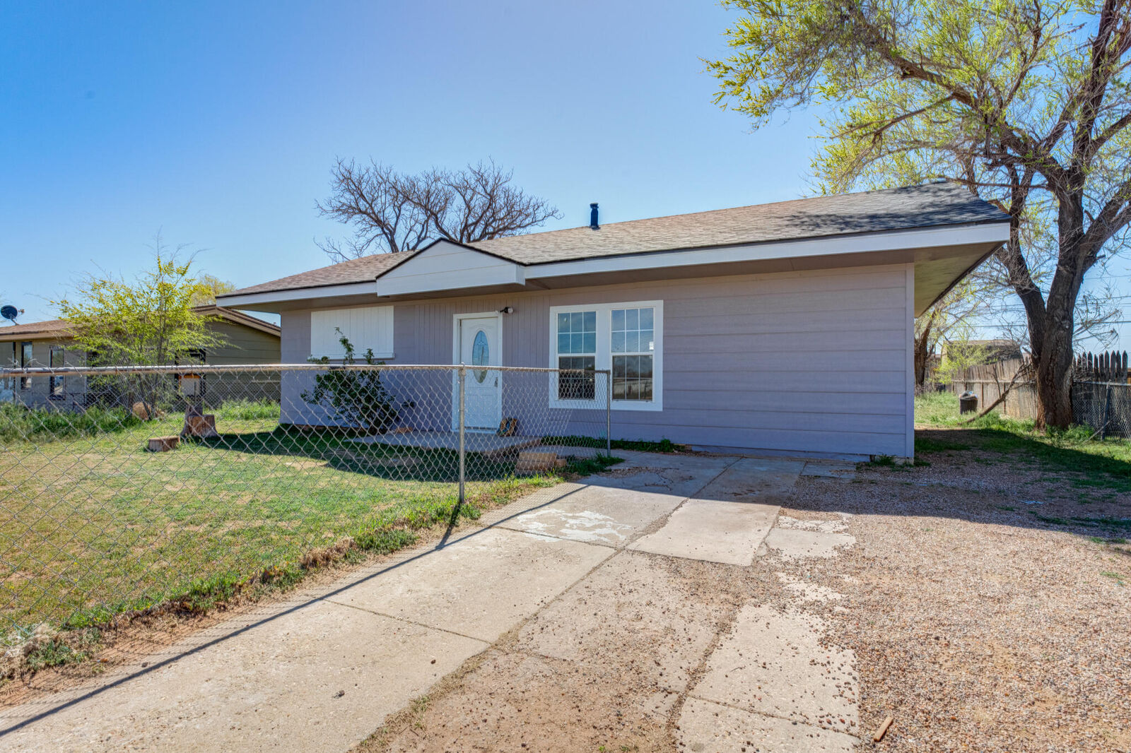 Property Photo:  918 E Rice Street  TX 79403 