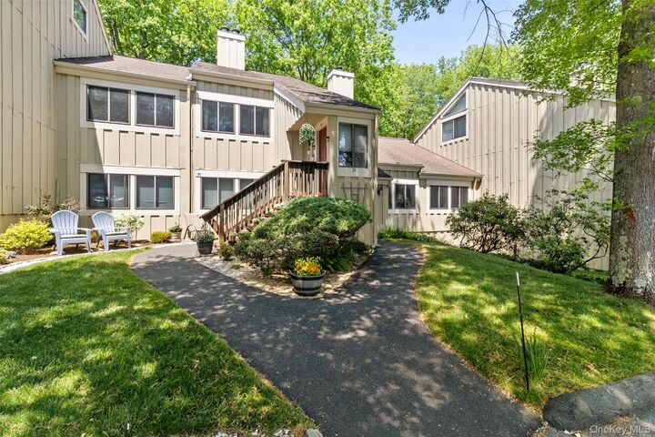 Property Photo:  183 Laurel Ridge  NY 10590 