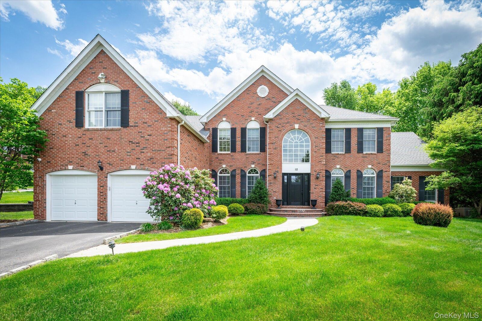 Property Photo: 10 Kipps Court NY 10589