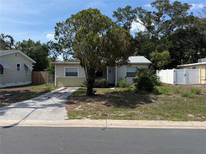 Property Photo:  4621 17th Avenue S  FL 33711 