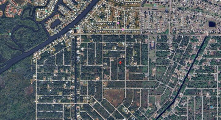Property Photo: 116 Hawke Street FL 33953