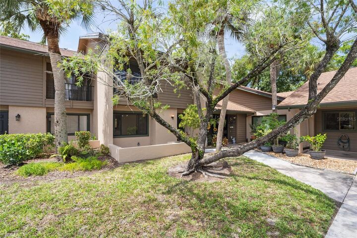 Property Photo:  926 Sunridge Drive F1  FL 34234 