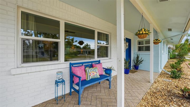 Property Photo:  2561 Sunnyside Street  FL 34239 