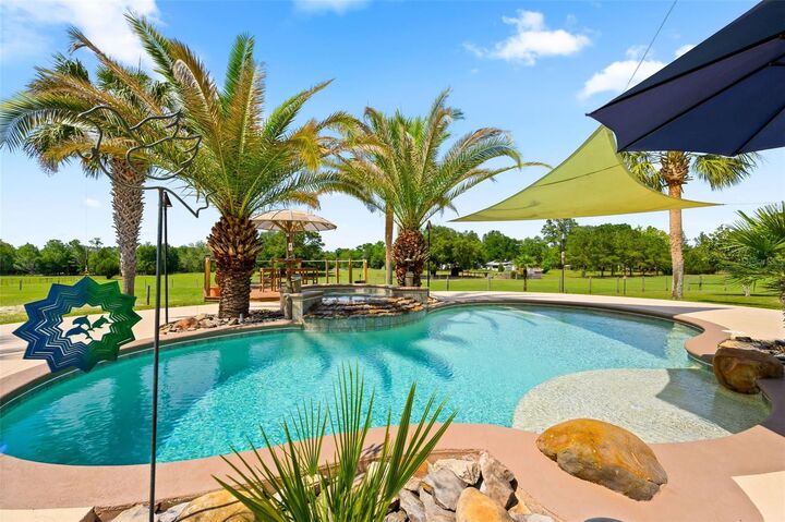 Property Photo: 6739 SE 67th Court FL 32693
