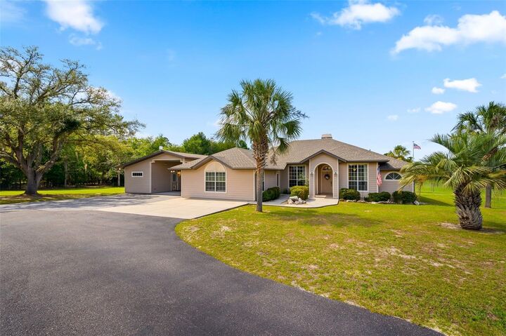 Property Photo:  6739 SE 67th Court  FL 32693 